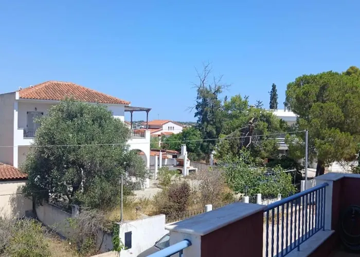 Pale Orb פורטו הלי